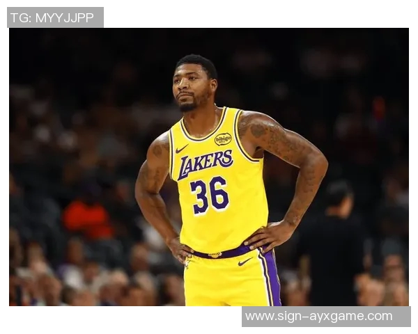 马库斯斯马特的篮球之路与成长故事解析